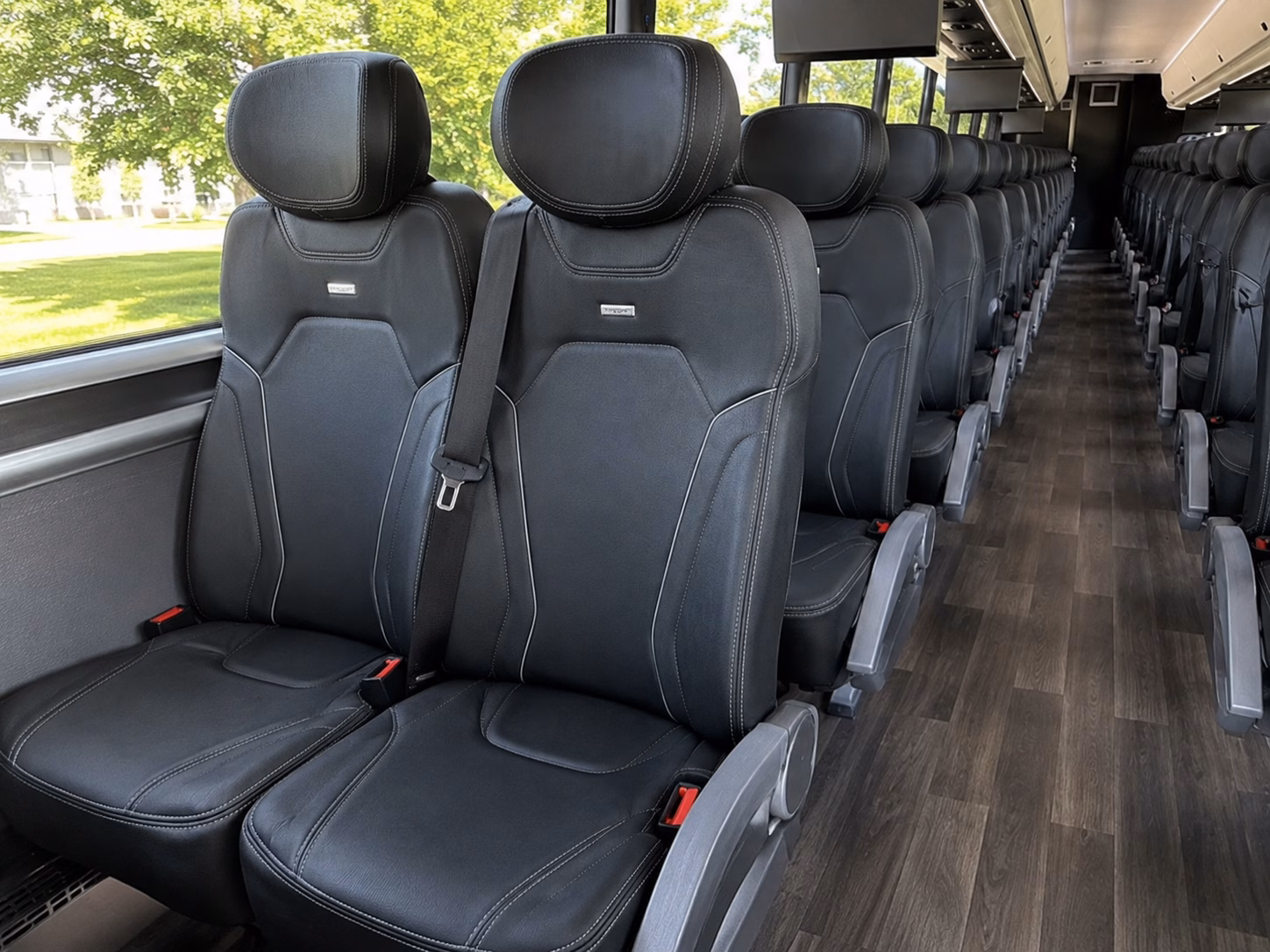 how the type of bus you choose changes the price in lorain ohio